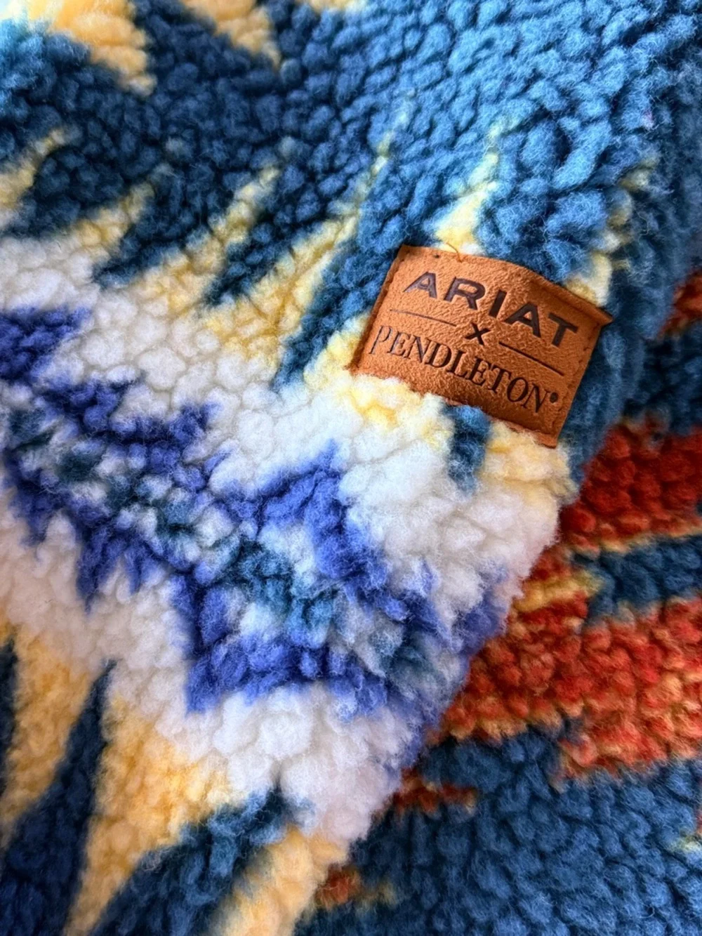 Ariat X Pendleton Wubby Jacket in Night Dance NWT Size Large